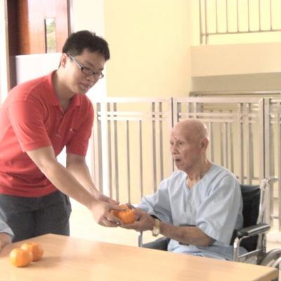 Volunteer Pic 3